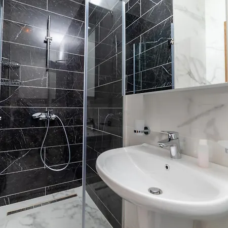 Modern Spacious Mediterranean New Building 48m2 Flat Free Parking Apartment Budva