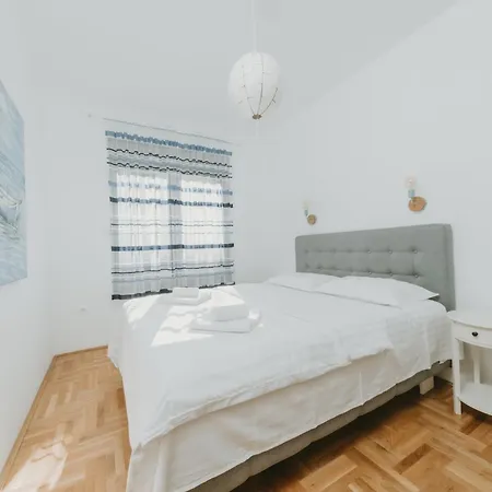 Apartment Modern Spacious Mediterranean New Building 48m2 Flat Free Parking *